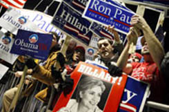 Supporters for various candidates gathered at St. Anselm College in Manchester, New Hampshire. (© AP Images)