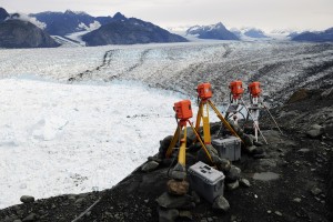 アラスカの氷河調査で使われた低速度撮影カメラ (Extreme Ice Survey/James Balog)