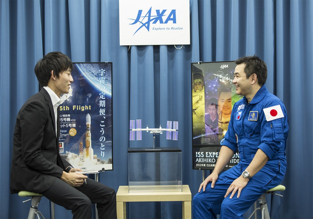 JAXA Astronaut Akihiko Hoshide responds to questions during the interview.