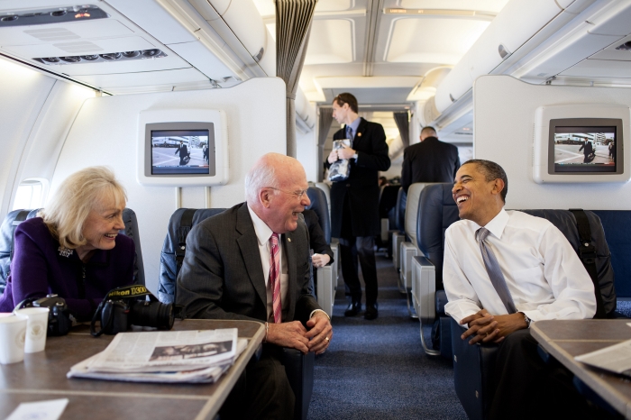 President Obama talks with Senator Patrick Leahy and his wife, Marcelle Momerleau Leahy, aboard Air Force One. (White House)