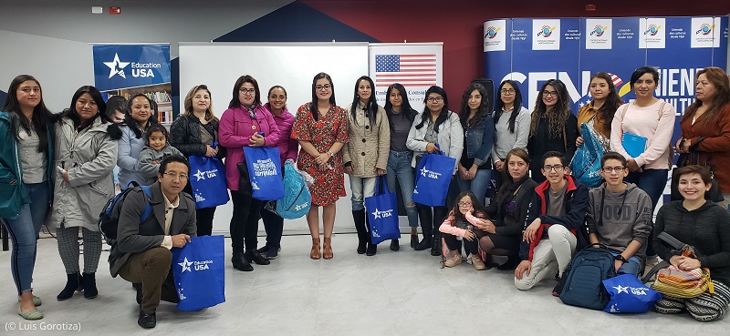 Participants in the “5 Steps to Study in the U.S.” session at the Binational Center in Quito in June 2019. (© Luis Gorotiza)