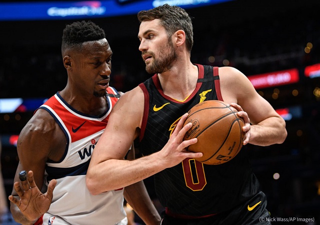 Kevin Love, right, of the Cleveland Cavaliers, began encouraging others to prioritize their mental health after he suffered a panic attack during an NBA game. (© Nick Wass/AP Images)