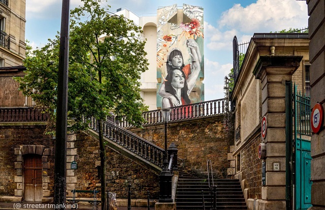 スペイン人アーティスト、ルラ・ゴセの作品。パリでの「平等を目指す全ての世代フォーラム」開催を伝える壁画 (@ streetartmankind)